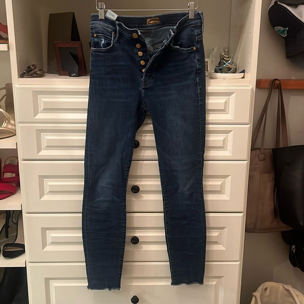 Mother Jeans Stunner Fray size 25